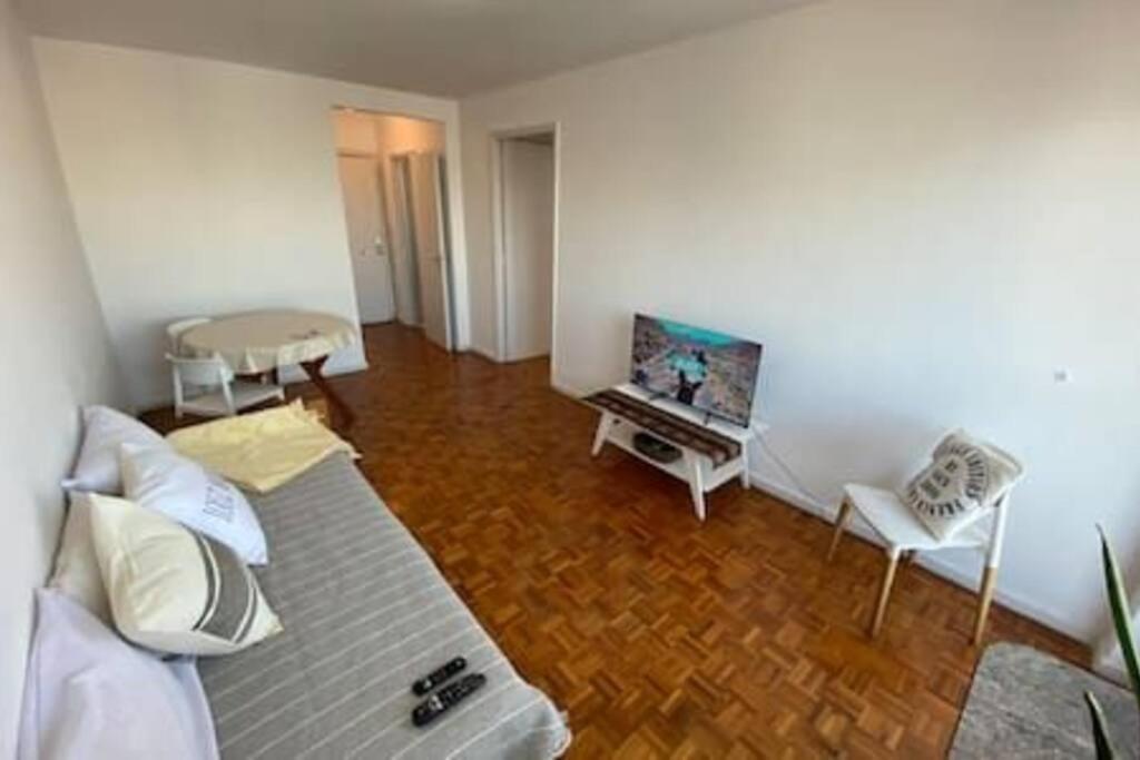 Apartamento 1 Bedroom *balvanera* Excelente Vista / Luminoso *
