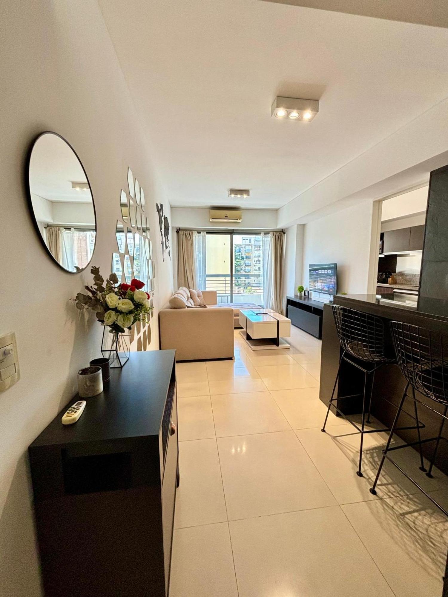 Apartment Bright Modern With Full Amenities And Parking With 24hs Security *