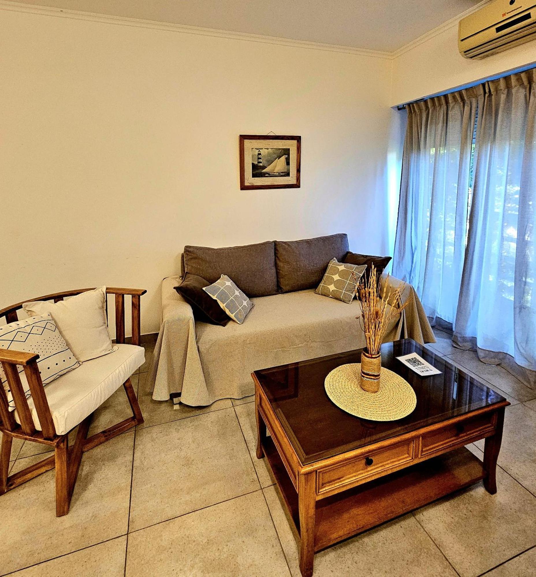 Dpto. A Nuevo! Excelente Ubicacion Centrica Apartamento *
