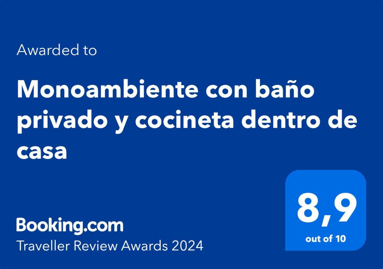 Monoambiente Con Baño Privado Y Cocineta Dentro De Casa Habitación en casa particular Ciudad Autónoma de Buenos Aires