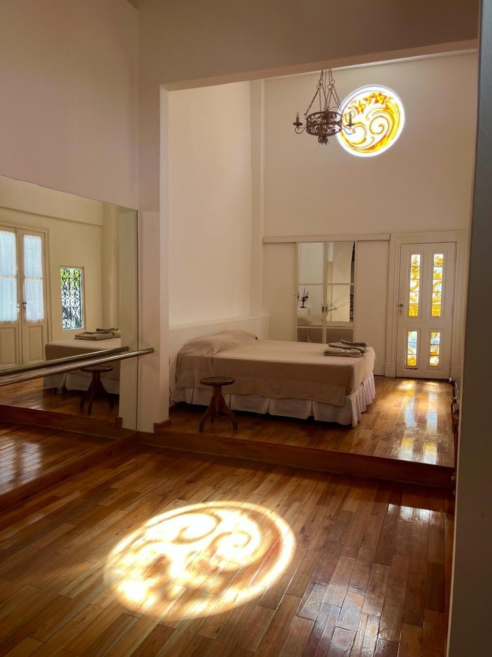 Enchanting Townhouse Loft In Heart Of San Telmo Apartamento Buenos Aires