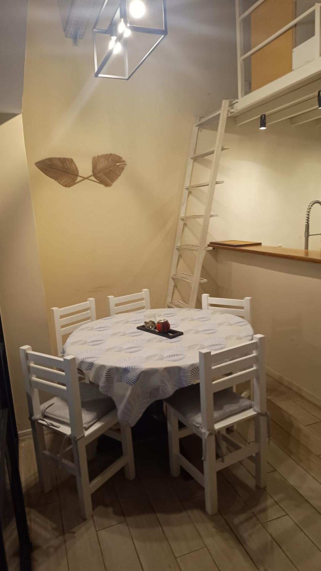 Сasa de vacaciones Hermoso, Moderno Con Patio Y Terraza 7 Personas *