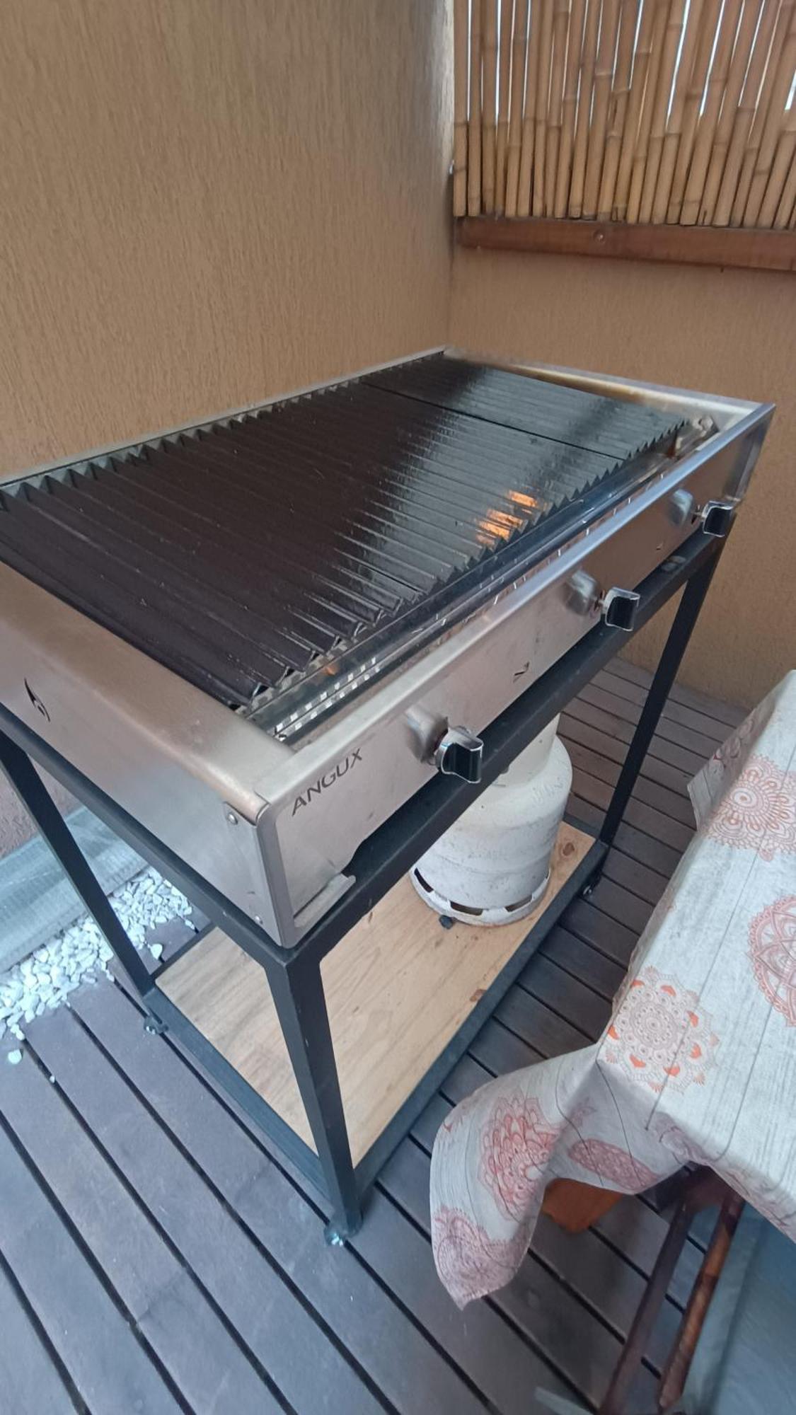 Hermoso, Moderno Con Patio Y Terraza 7 Personas Сasa de vacaciones *