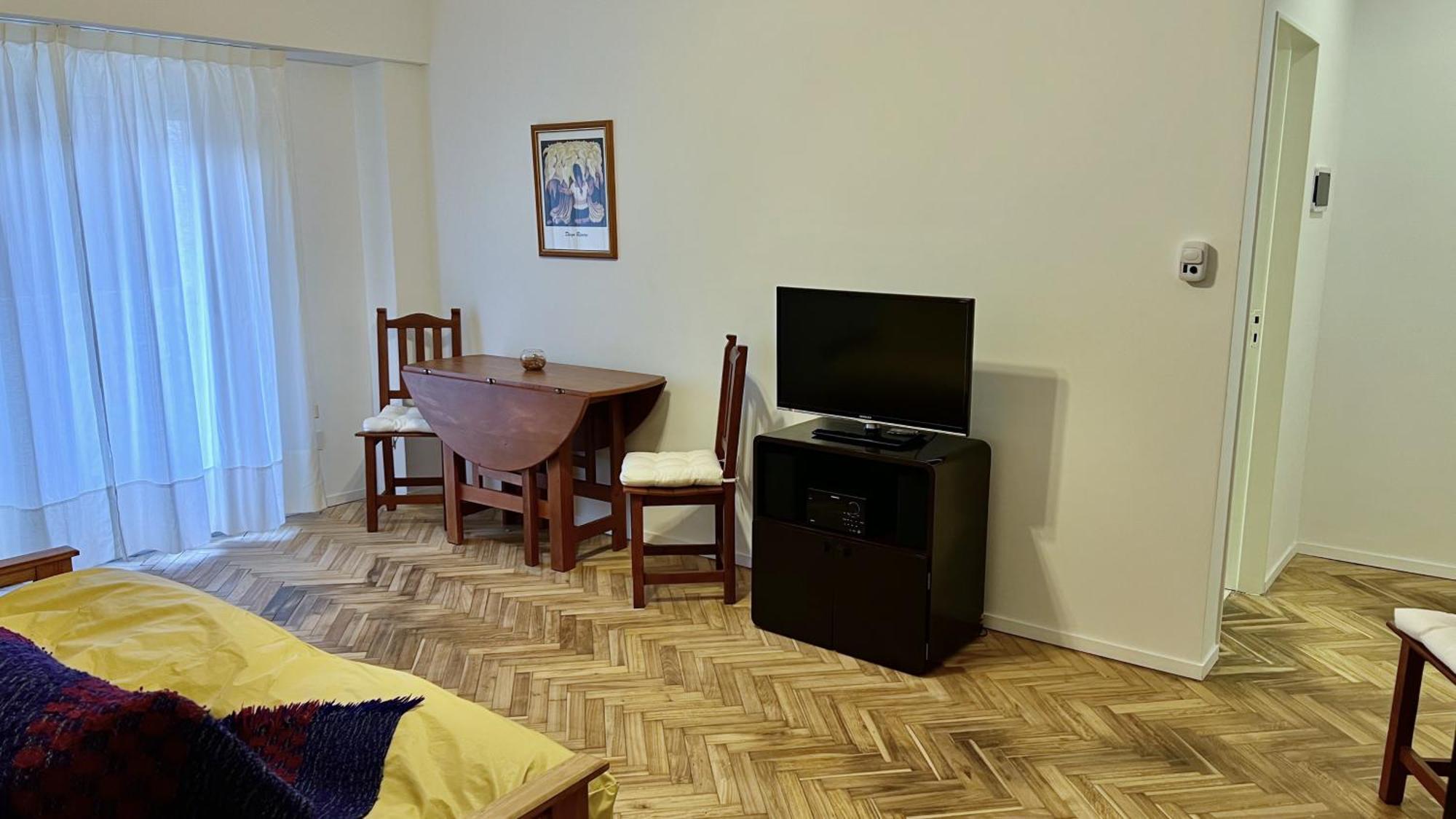 Amplio Departamento En Recoleta *