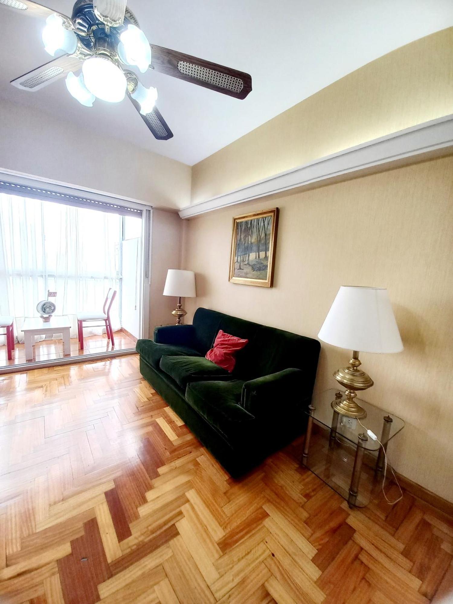 Departamento Sobre Calle Corrientes, Obelisco * Ciudad Autónoma de Buenos Aires