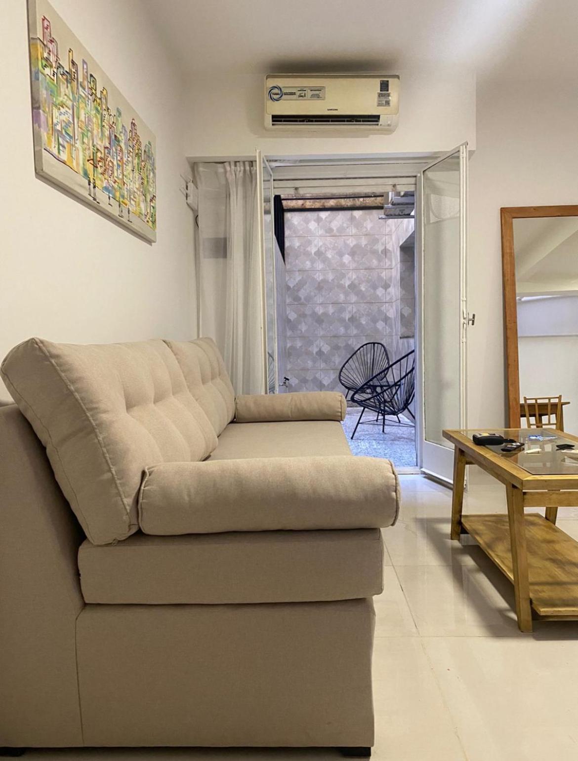 Reconquista900 Apartamento *