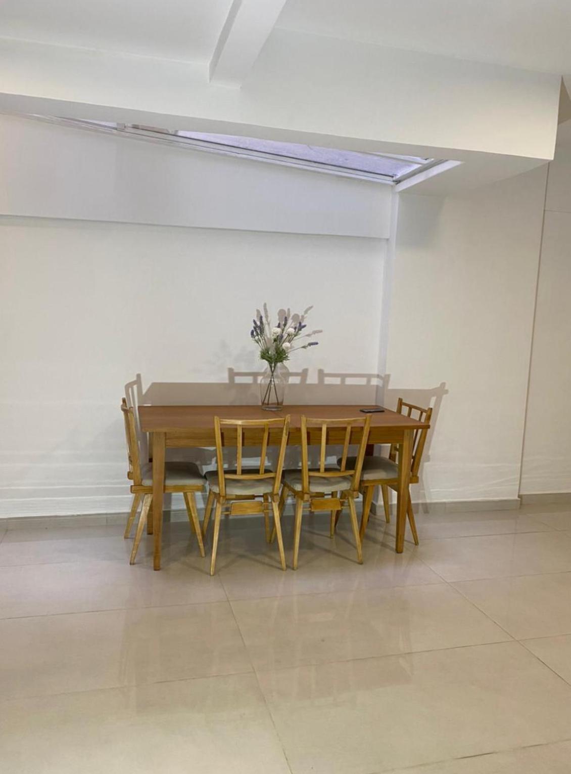 Reconquista900 Apartamento