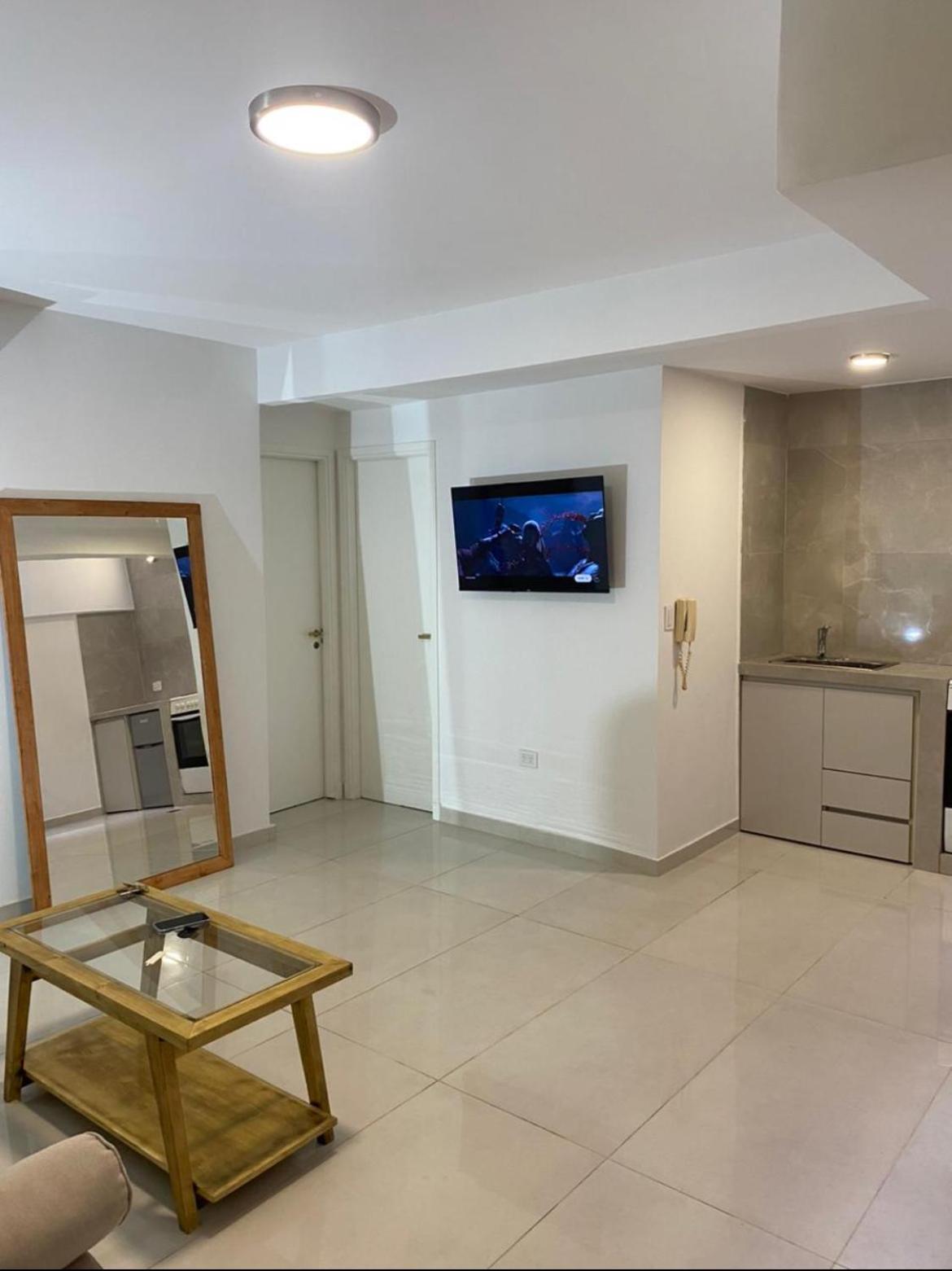 Reconquista900 Apartamento
