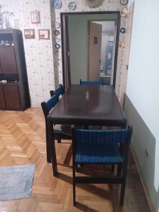 Departamento Amoblado Pueyrredon Apartamento