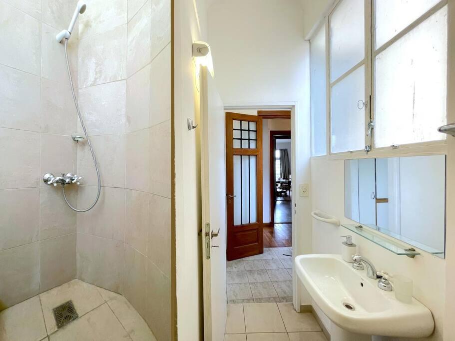 Apartamento La Platea De Bs As 8a Cama King Y Balcon Al Palacio Libertad