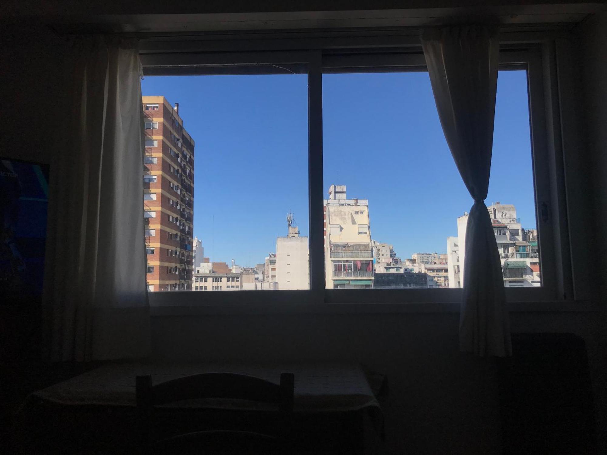 Abasto, 2 Ambientes, Departamento Completo Y Practico Apartamento