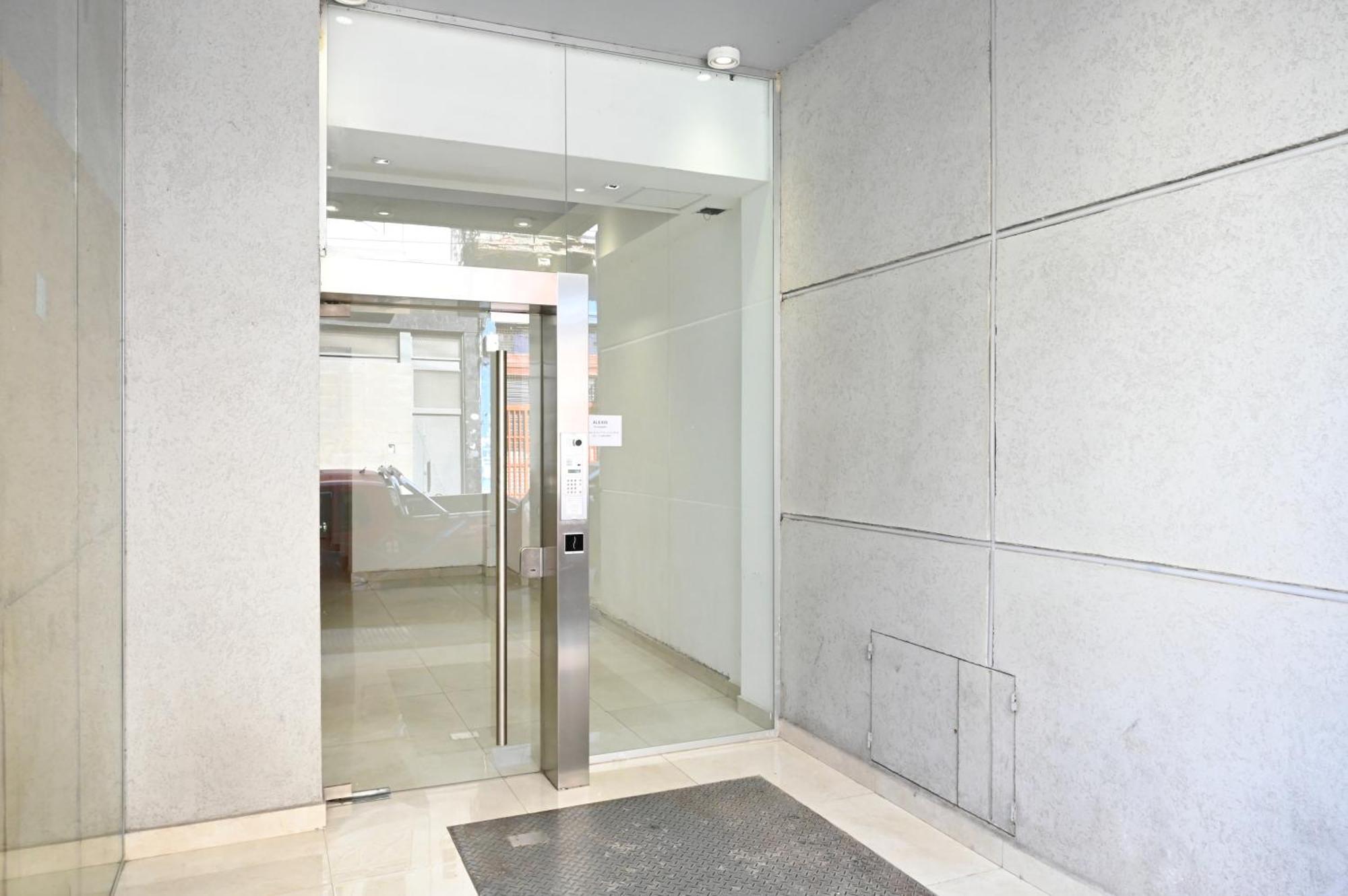 Moderno Depto A Estrenar En Pleno Centro Ba! Divino 2 Pax Apartamento *