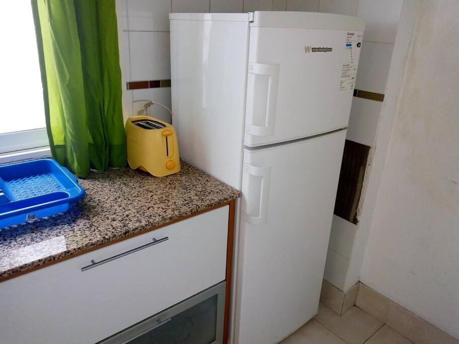 Departamento De 2 Ambientes Amoblado Con Cochera!! Apartamento