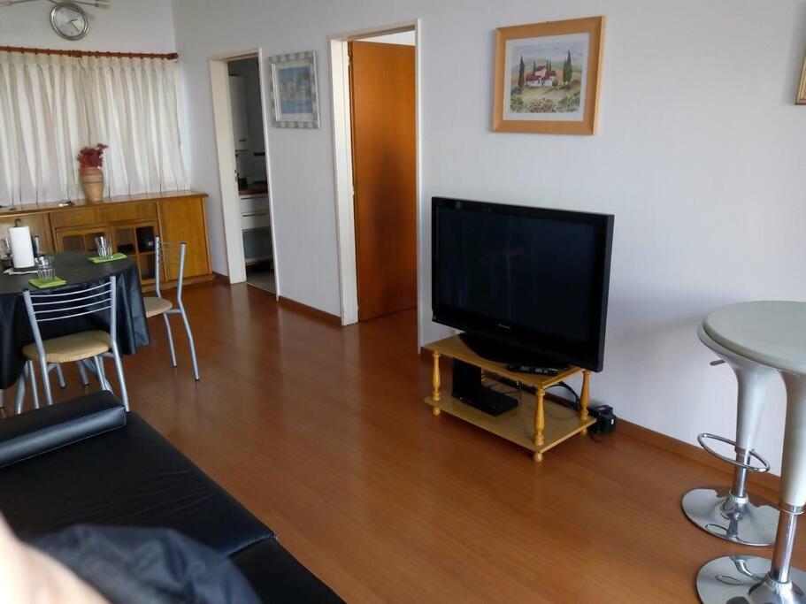 Departamento De 2 Ambientes Amoblado Con Cochera!! Apartamento *