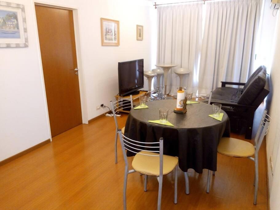 Apartamento Departamento De 2 Ambientes Amoblado Con Cochera!! *