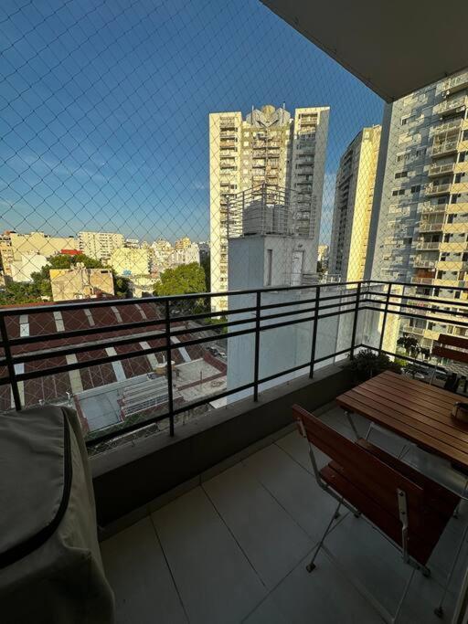 Departamento En Crespo A 4 Cuadras Del Movistar Arena Apartamento *