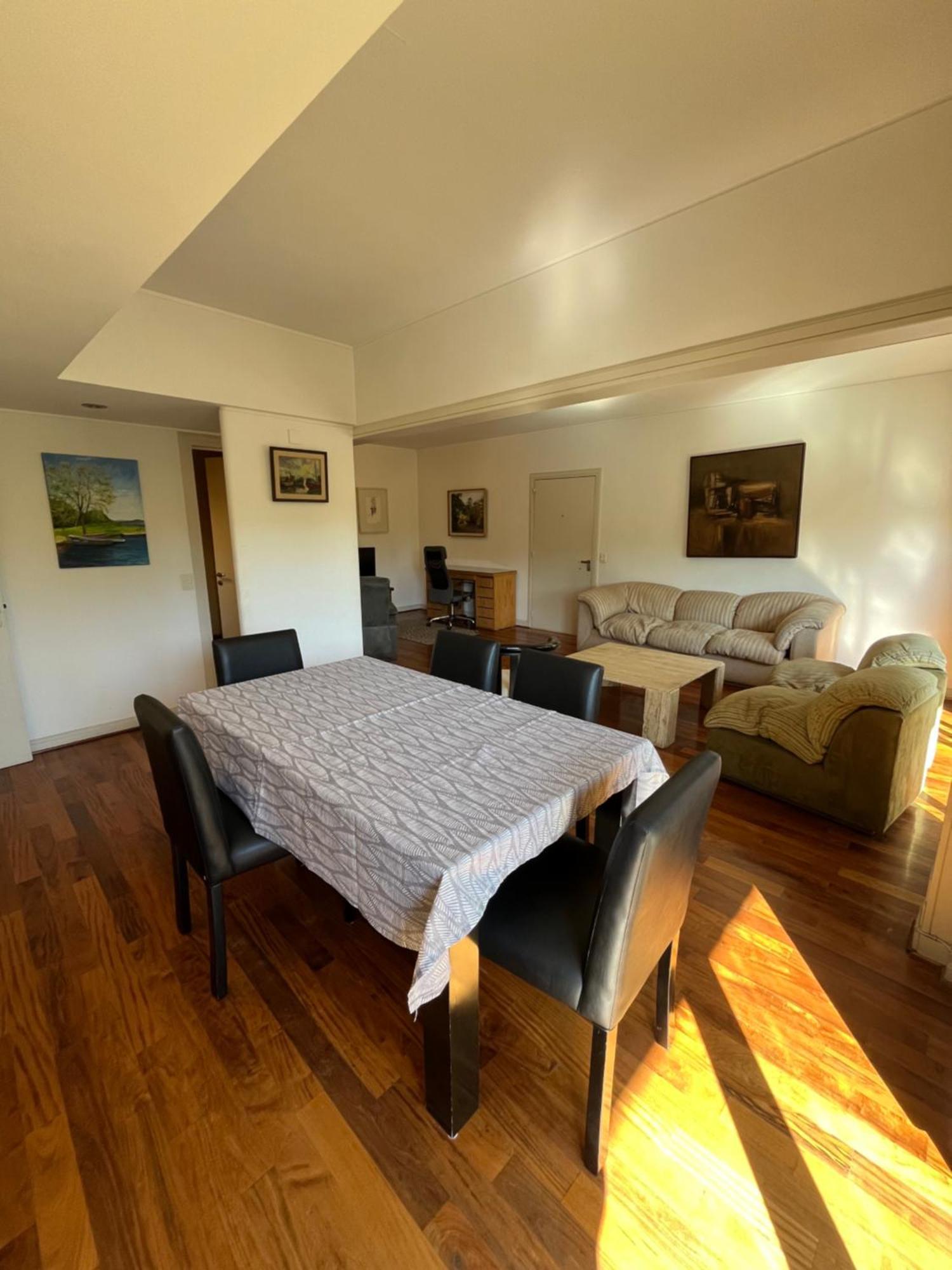 Apartamento Excelente Semipiso Todo Externo Frente A Plaza *