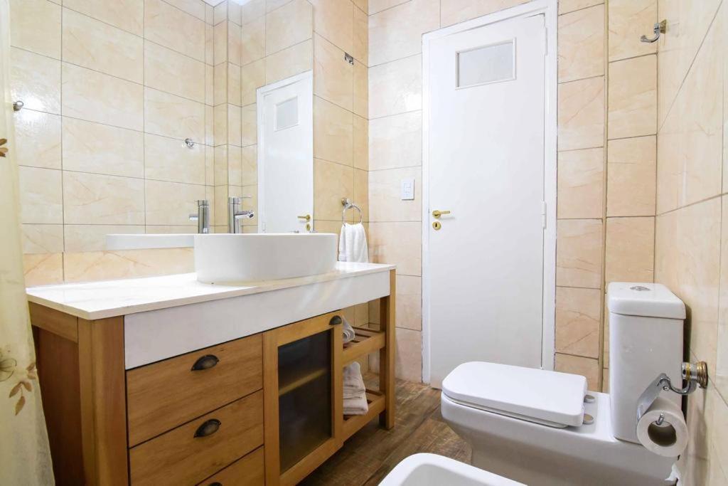 Dpto. En Recoleta: Calido, Proximo Y Confortable Apartamento *