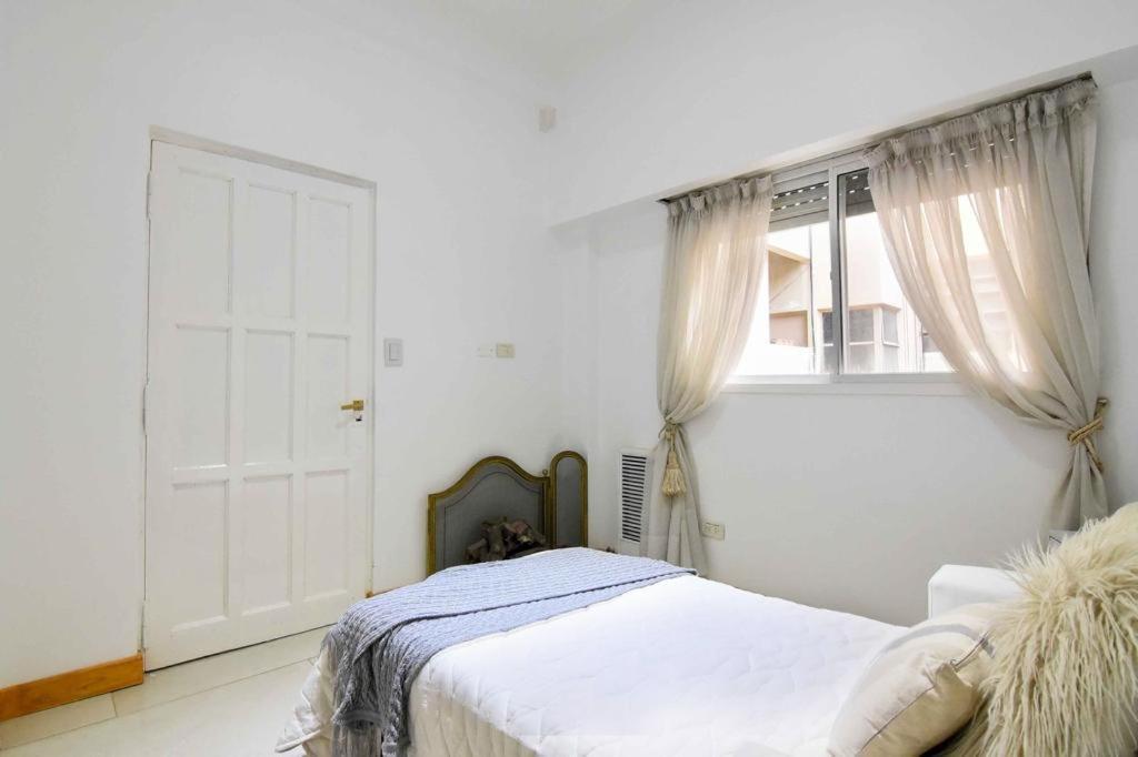 Dpto. En Recoleta: Calido, Proximo Y Confortable Apartamento Ciudad Autónoma de Buenos Aires