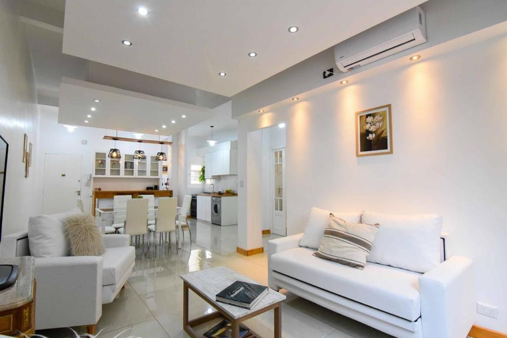 Dpto. En Recoleta: Calido, Proximo Y Confortable Apartamento *