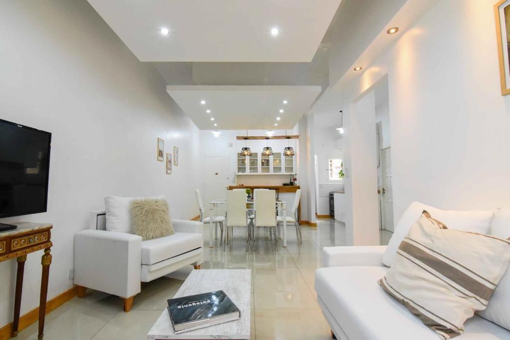 Apartamento Dpto. En Recoleta: Calido, Proximo Y Confortable