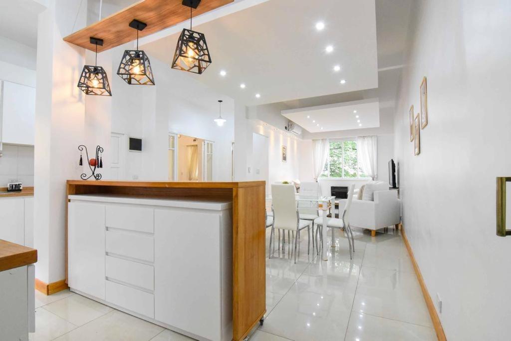 Dpto. En Recoleta: Calido, Proximo Y Confortable Apartamento Ciudad Autónoma de Buenos Aires