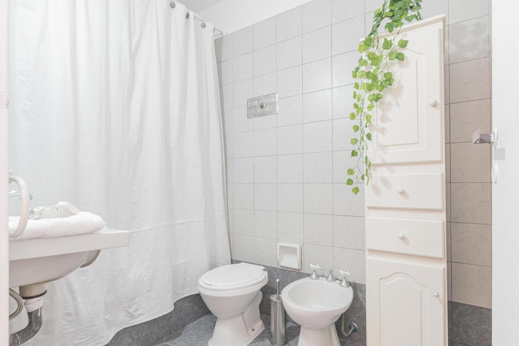 Fliphaus Guido 1700 B - 1 Bd In Recoleta Ciudad Autónoma de Buenos Aires