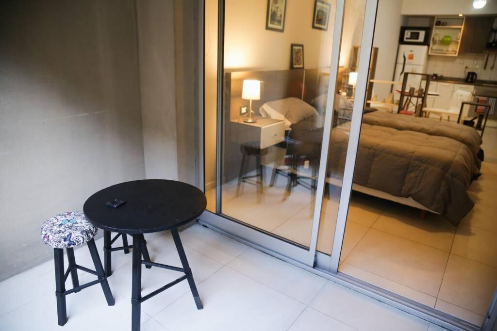 Apartamento Pileta. Vigilancia 24 Hs. Unico. Barrio San Telmo
