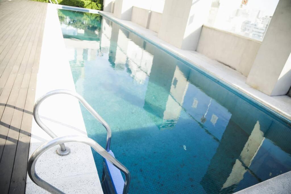 Apartamento Pileta. Vigilancia 24 Hs. Unico. Barrio San Telmo *