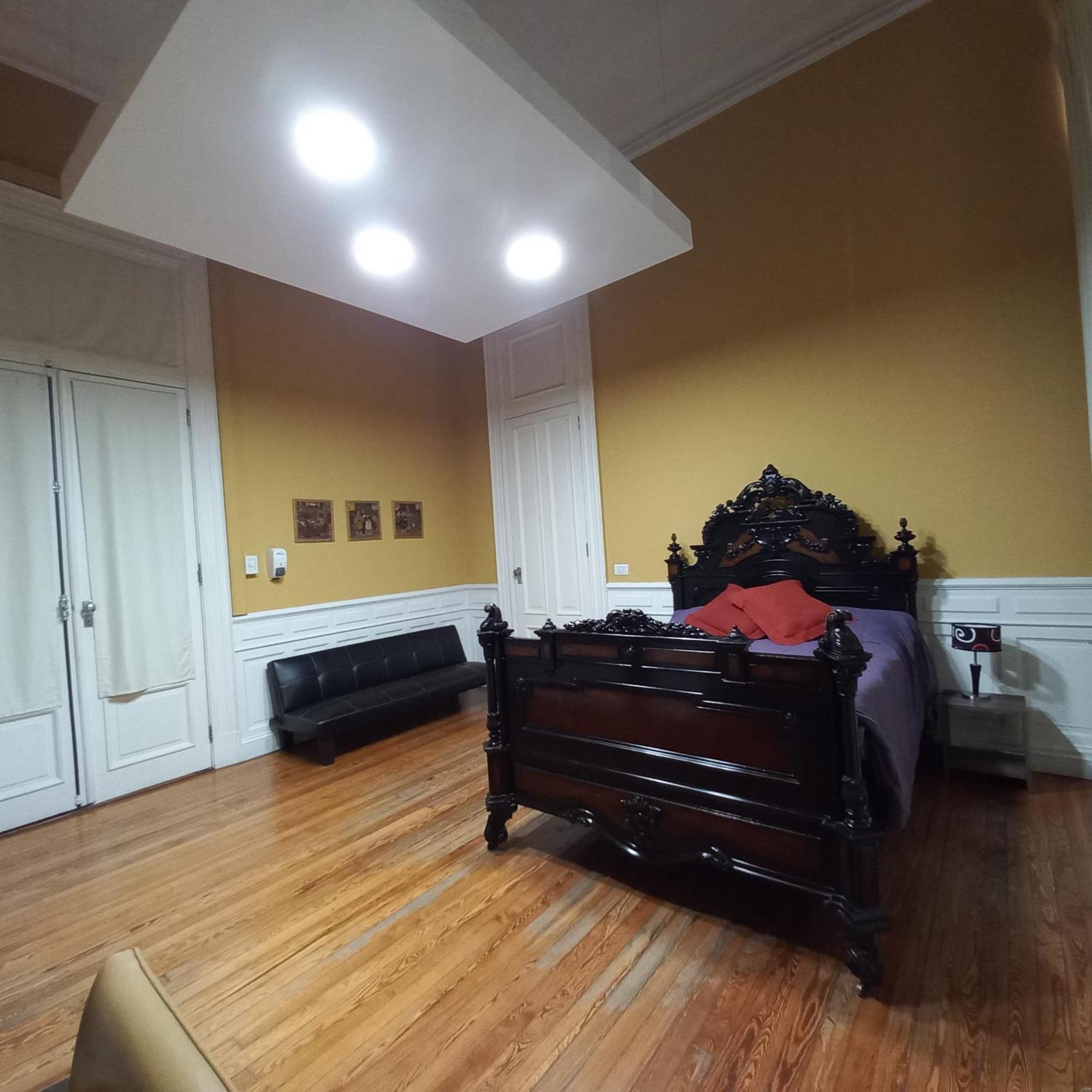 Kalahat Bed and breakfast