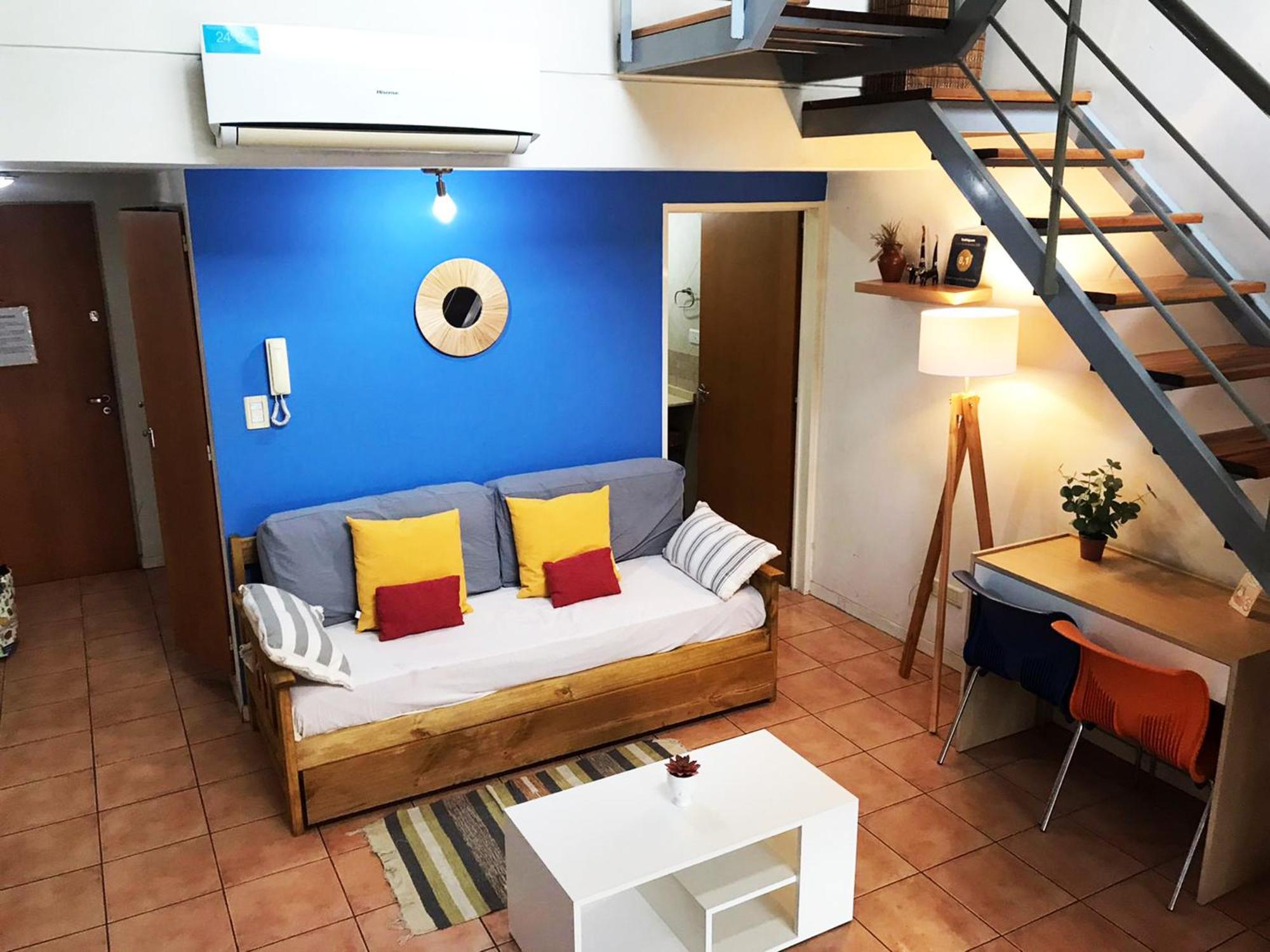 Apartamento Duplex Dos Ambientes Con Terraza Propia Y Parilla