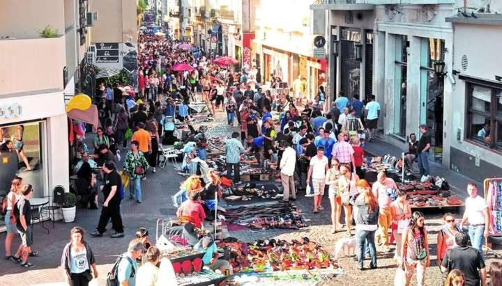 San Telmo Piso Uso Familiar Cincuenta Mil Pesos La Noche * Buenos Aires