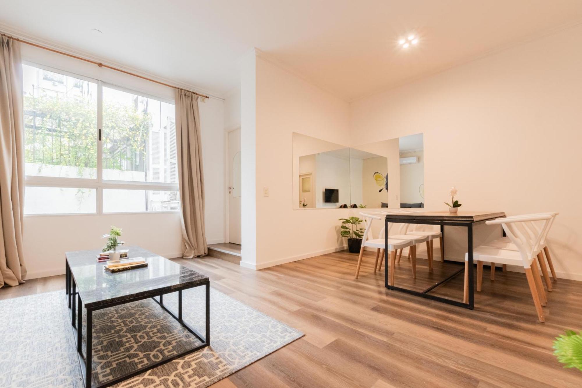 Fliphaus Ayacucho 1800 - 2 Bd En-suite Recoleta Apartment *