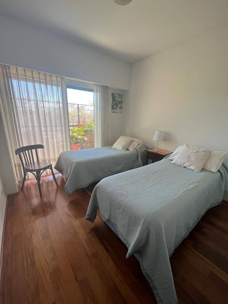 Apartamento Excelente Semipiso Todo Externo Frente A Plaza Buenos Aires