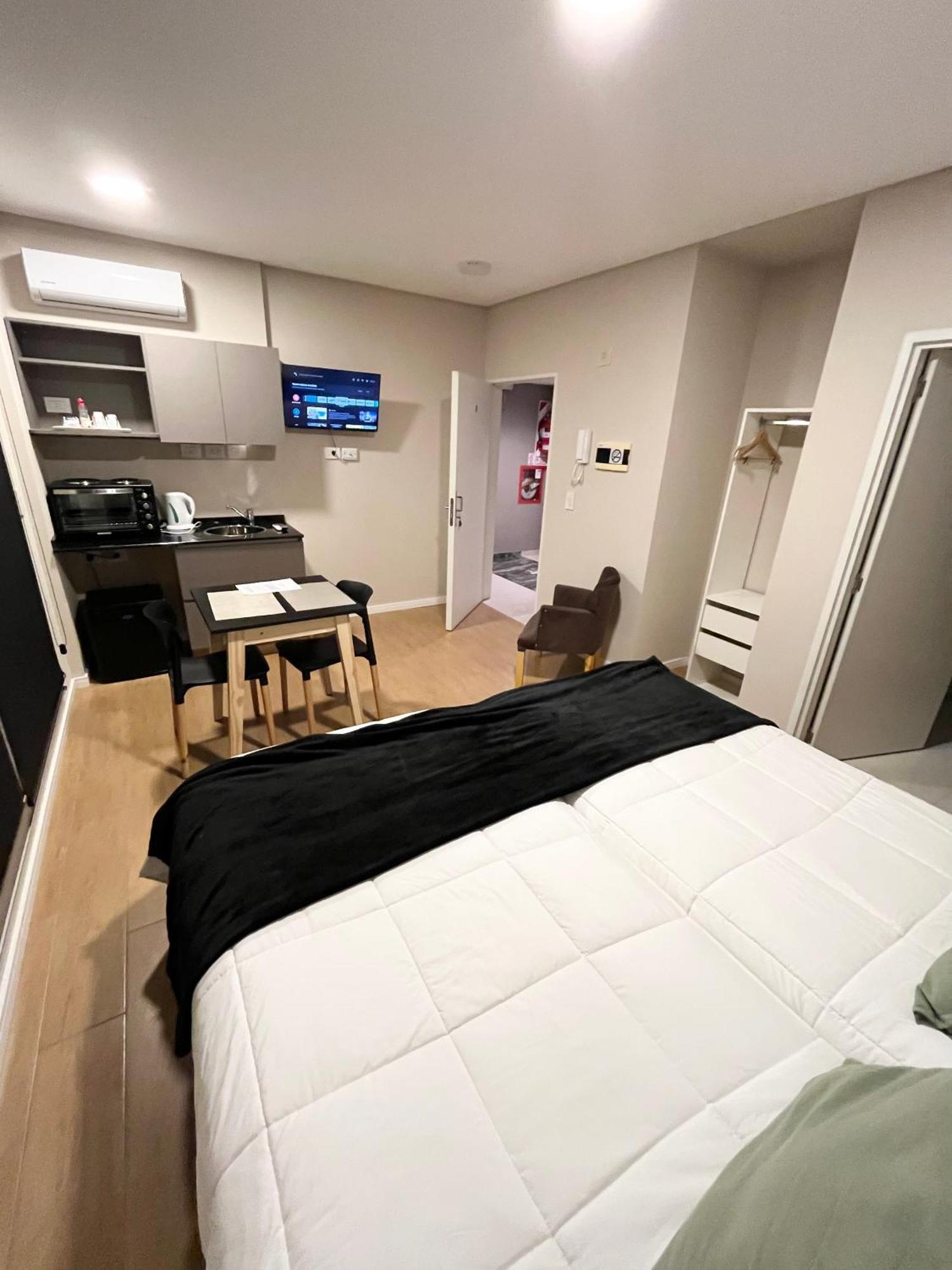 Apartamento 1-6 Monoambiente Capital, Amplio, Luminoso Y Acogedor