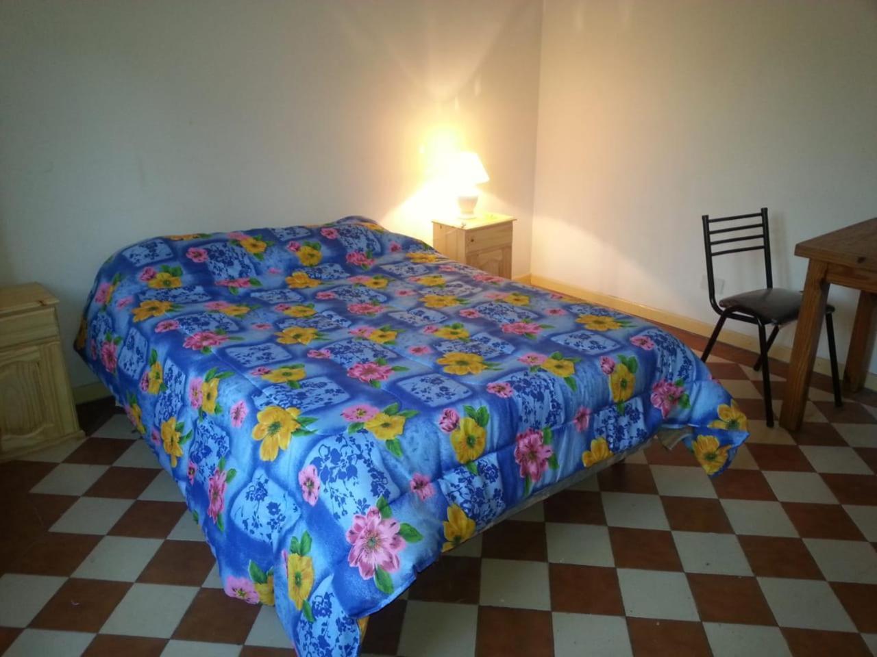 Habitac Indiv Casa De Familia, Flores