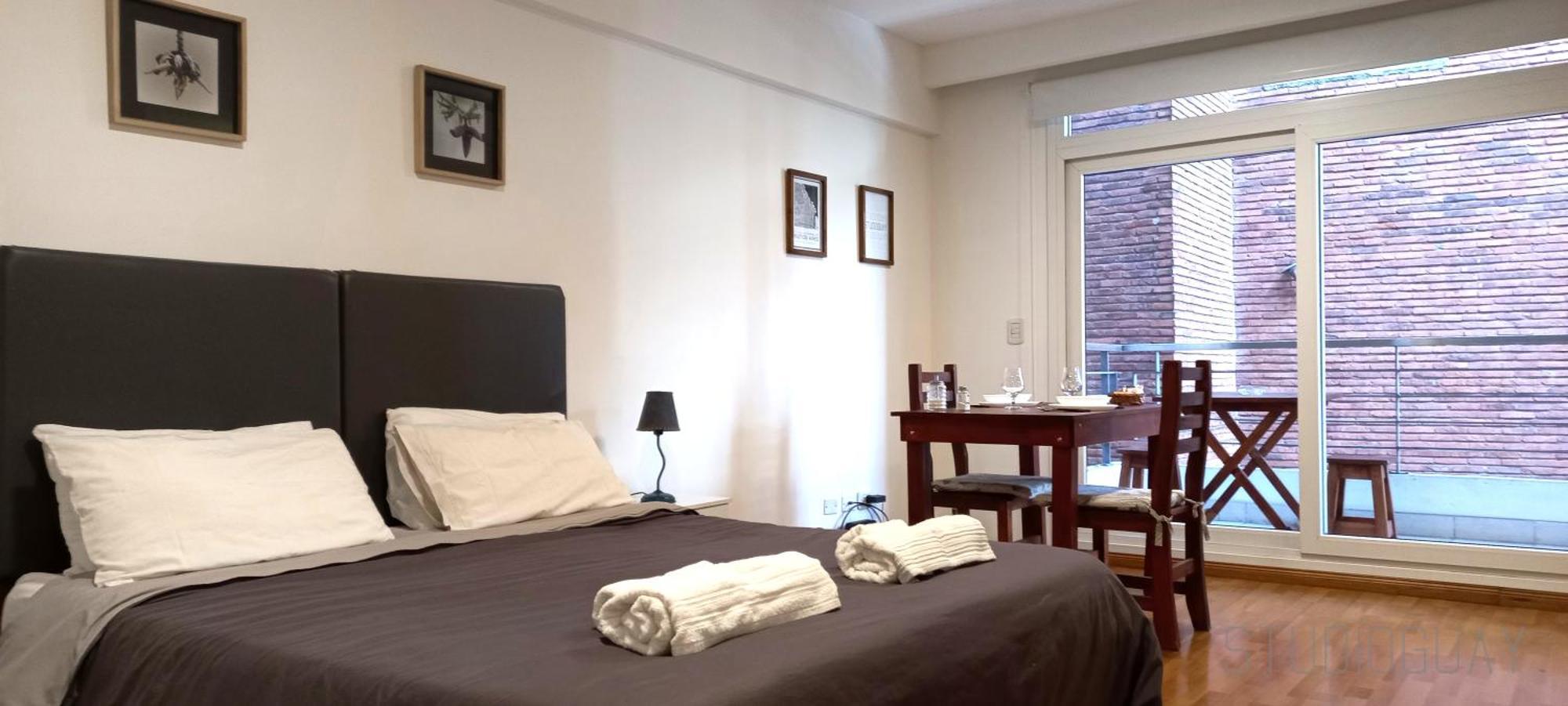 Studioguay - Con Balcon - In Ba Apartment *