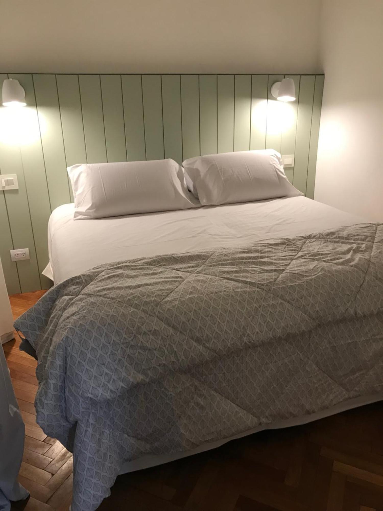 Fabulous&quiet Apartment+balcony In Barrio Norte. Your Easy Access To Buenos Aires!