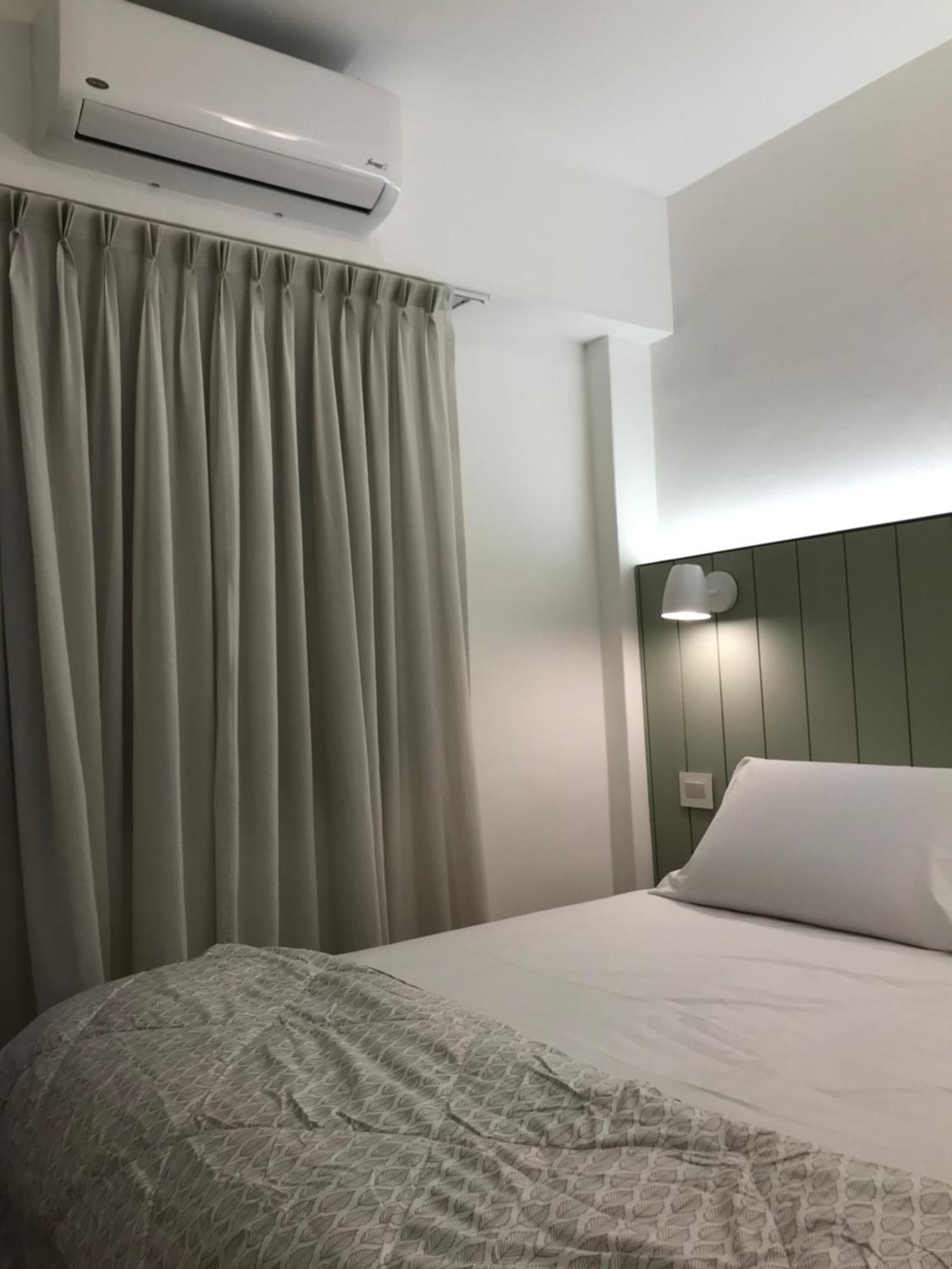 Fabulous&quiet Apartment+balcony In Barrio Norte. Your Easy Access To Buenos Aires!
