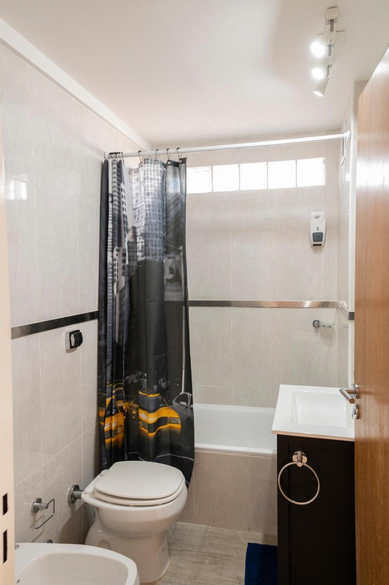 Ex 11g! Piso Alto Con Pileta, Centro Ba, 3pax