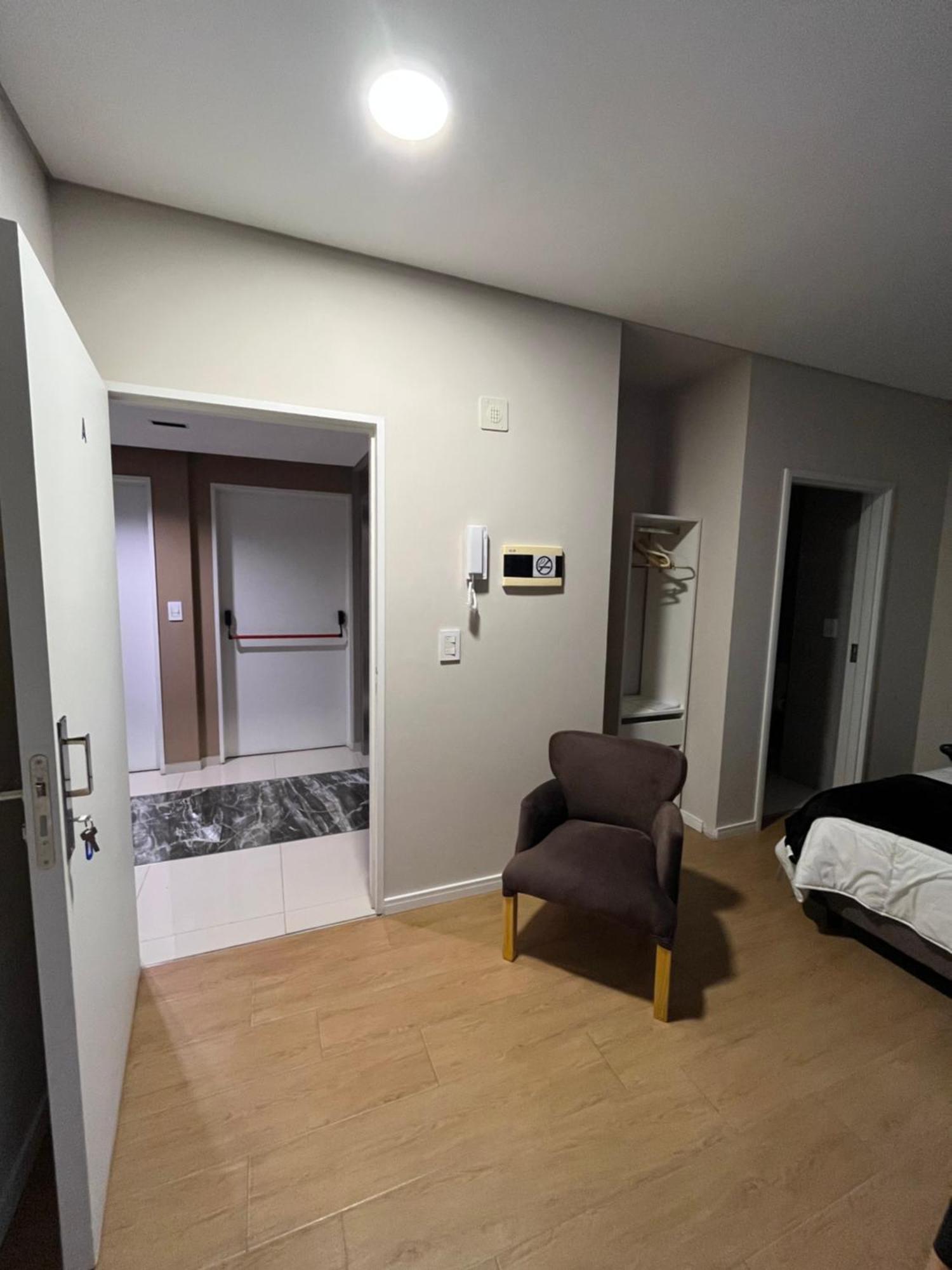 Apartamento 1-6 Monoambiente Capital, Amplio, Luminoso Y Acogedor