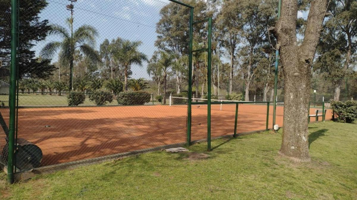 Private With Exclusive Heated And Illuminated Pool In The Best Golf Country Club 18-holes Golf Course Indoor Heated Pool Of The Club Illuminated Professional Soccer And Tennis Courts Children's Recreation Market And All Types Of Services Villa Ciudad Autónoma de Buenos Aires