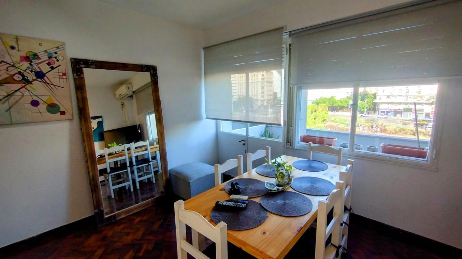 Hermoso Departamento Con Balcon Al Obelisco I Apartamento Ciudad Autónoma de Buenos Aires