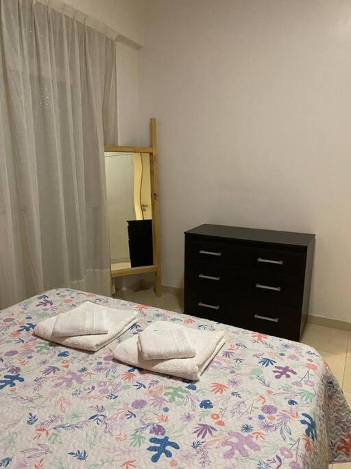 Comodo Departamento De 3 Amb. Apartamento *