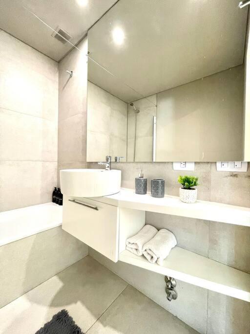 Departamento En Recoleta Apartamento *