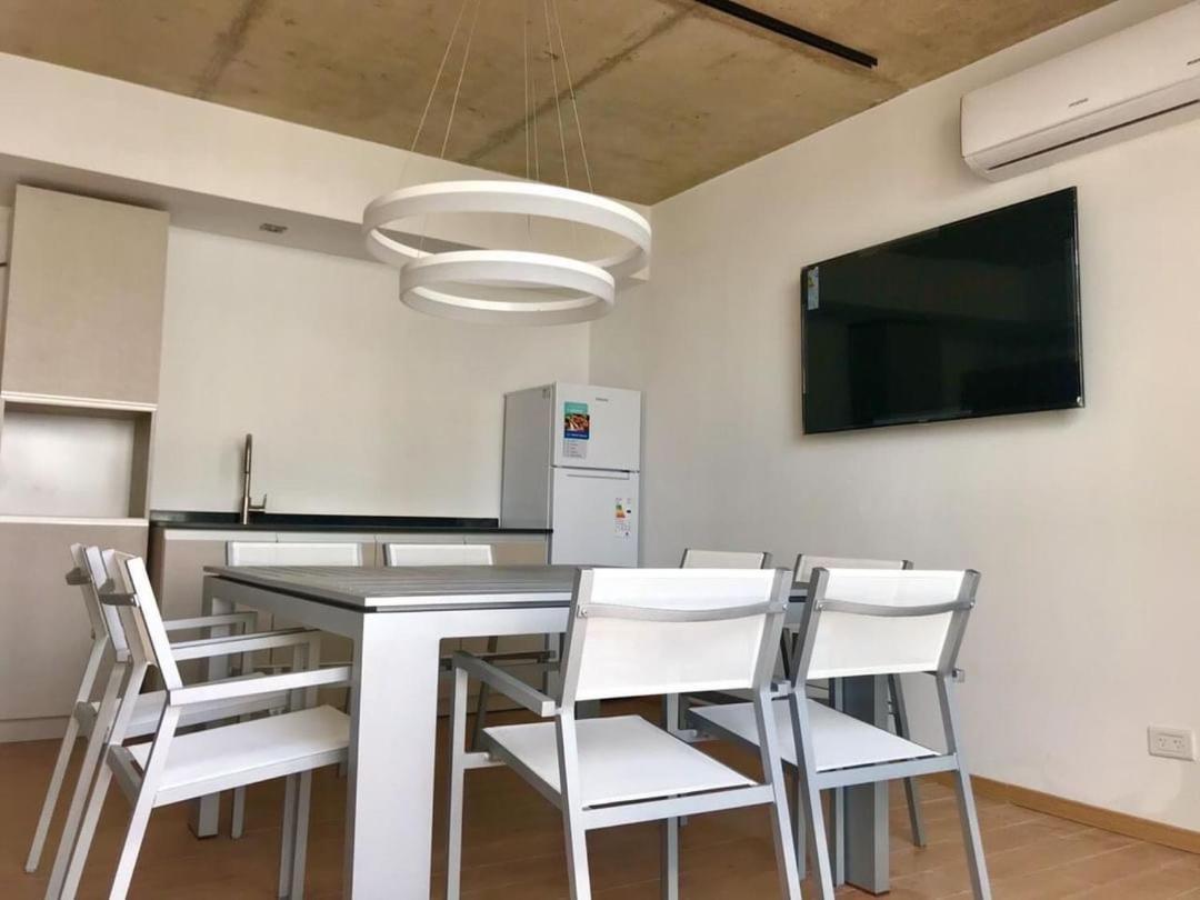 Amplio Estudio En Palermo Hollywood * Buenos Aires