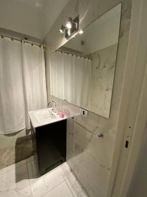 Comodo Departamento De 3 Amb. Apartamento