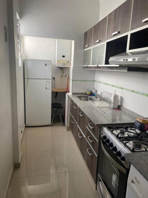 Apartamento Comodo Departamento De 3 Amb.