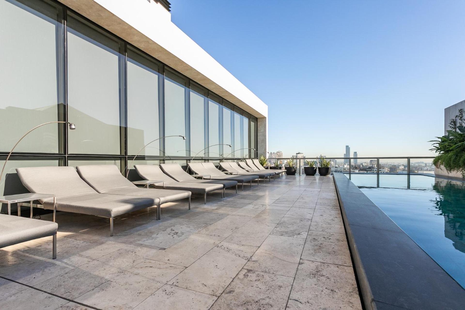 Deco Armani Stunning