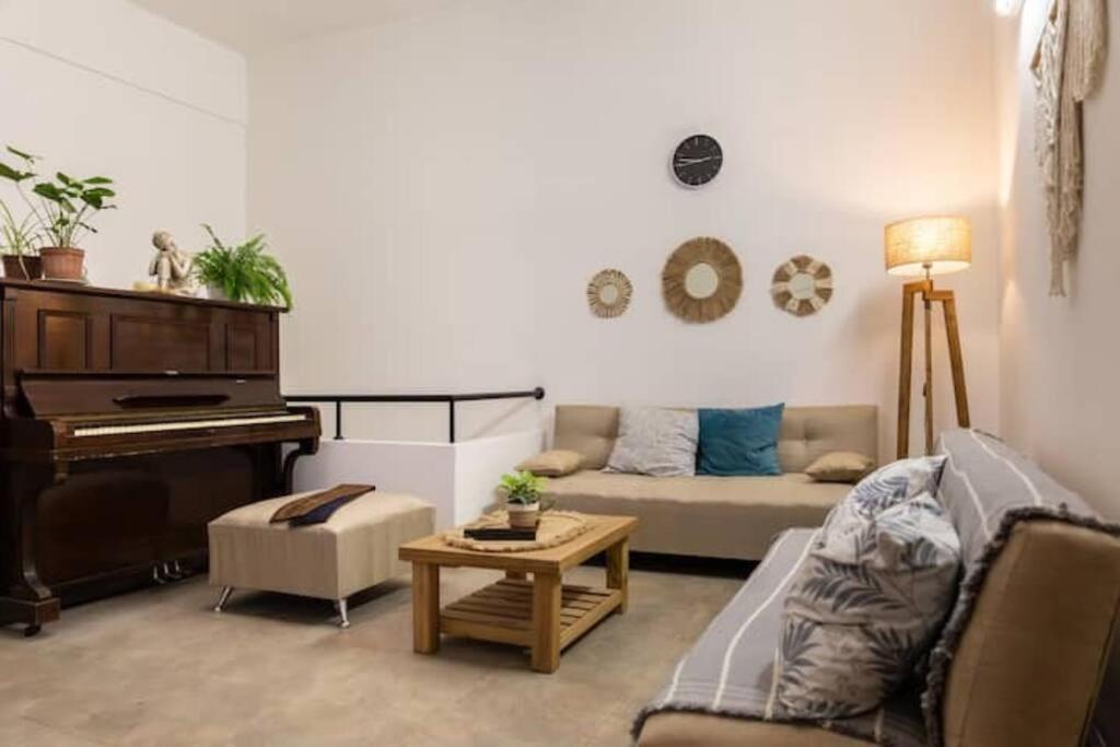 Casa Jade, Amplia Casa Con Excelente Ubicacion En Capital Federal Apartamento *